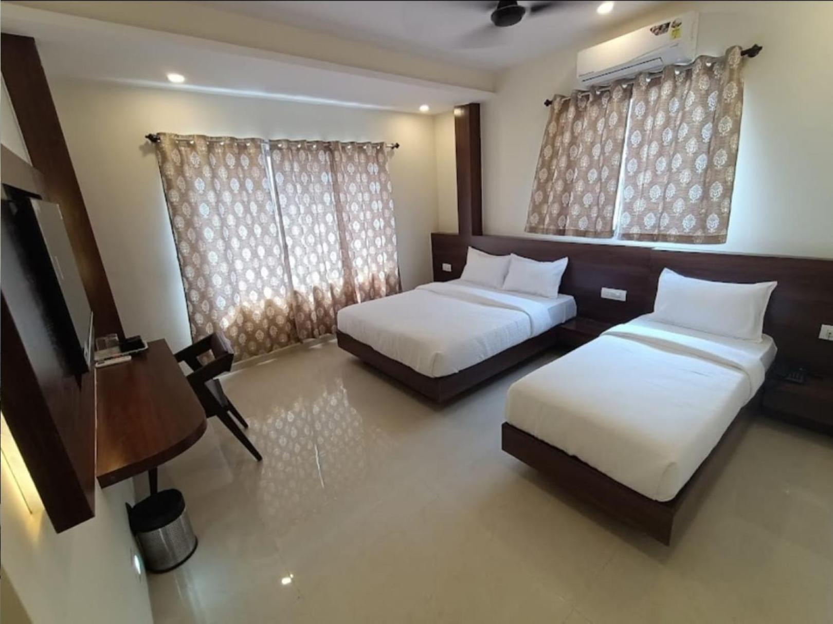 Hotel Masjid Bandar - Mumbai — Photos 2
